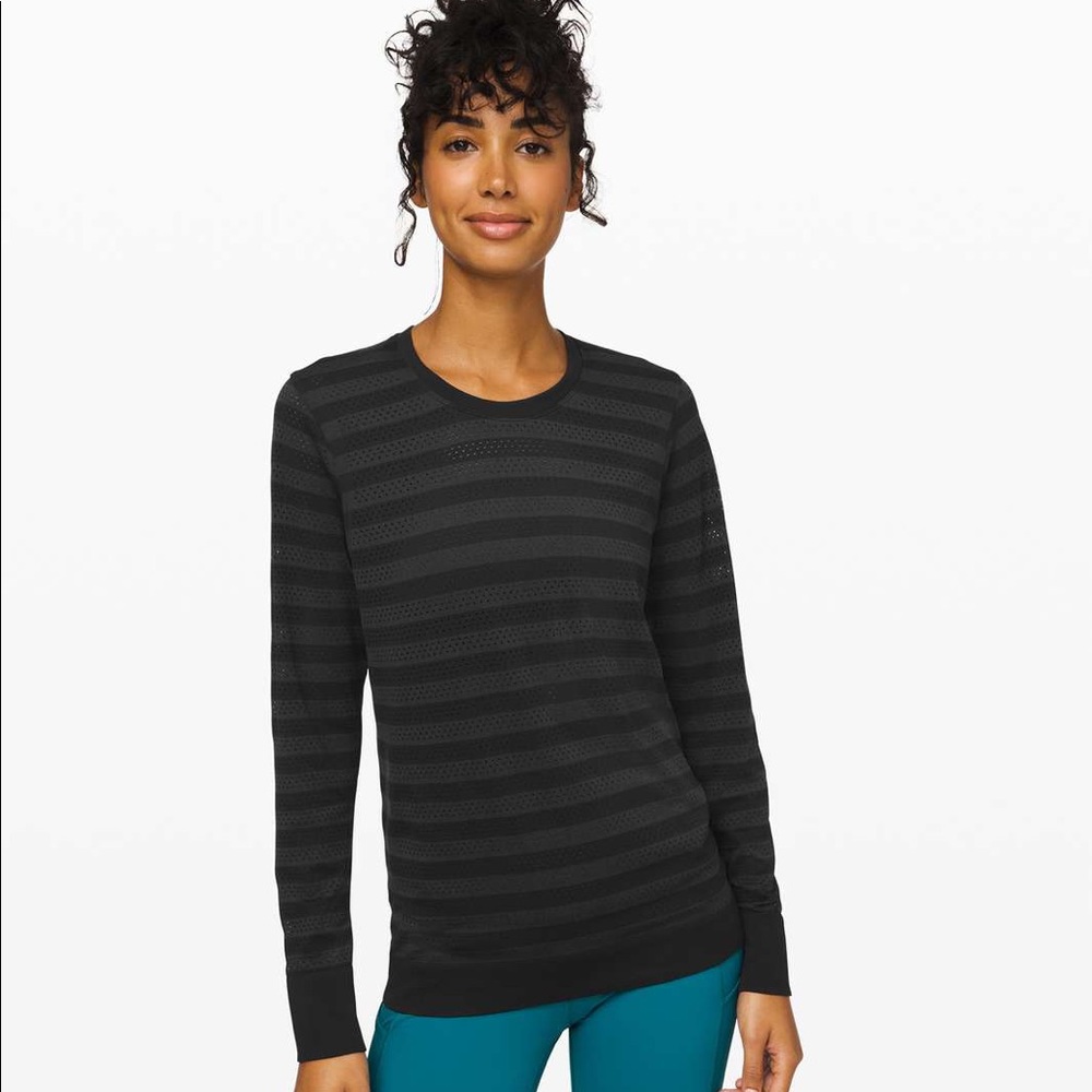 Lululemon Breeze By Black Long Sleeve Size 12